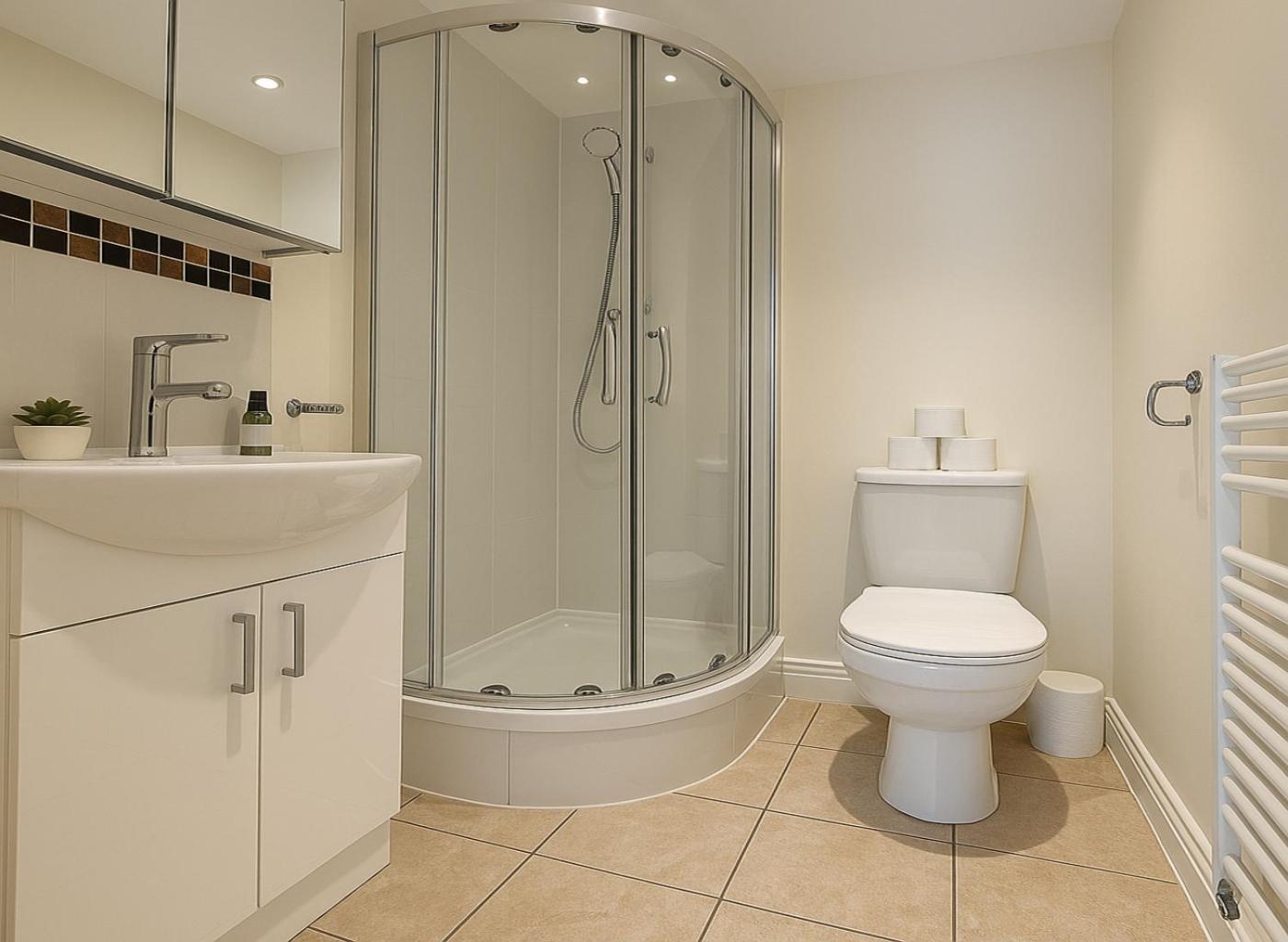 Wembley - Walk To Stadium, Arena & Designer Outlet Apartment